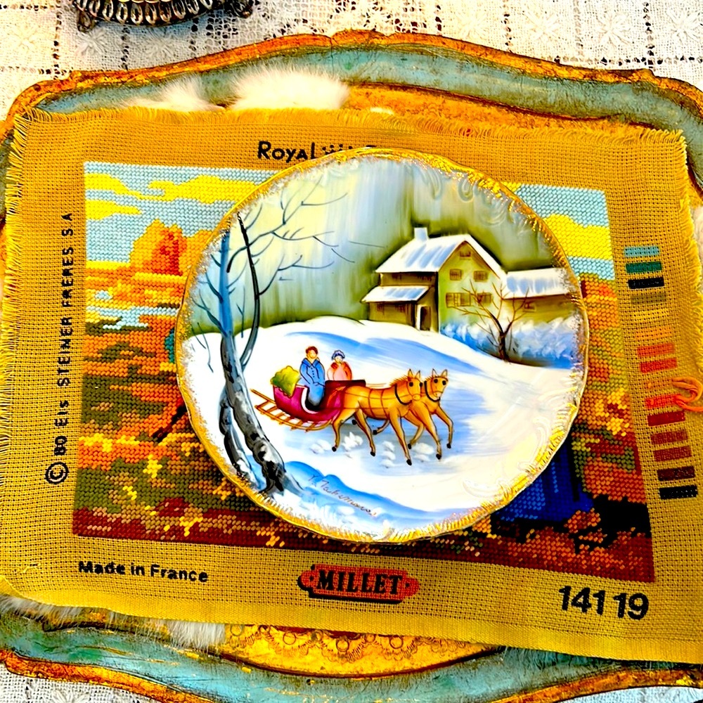 EUC- Vintage Artist Signed Hand-Painted Display Plate